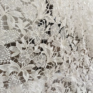 Guipure Lace Fabric 3D Flower Embroidery Hollowed Fabrics Trimmings ...