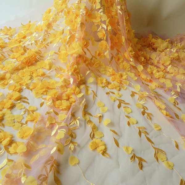 Tela de encaje con bordado de flores 3D amarillas, materiales de malla, adornos para vestido de noche de novia, 59" de ancho. Se vende cortada a medida.