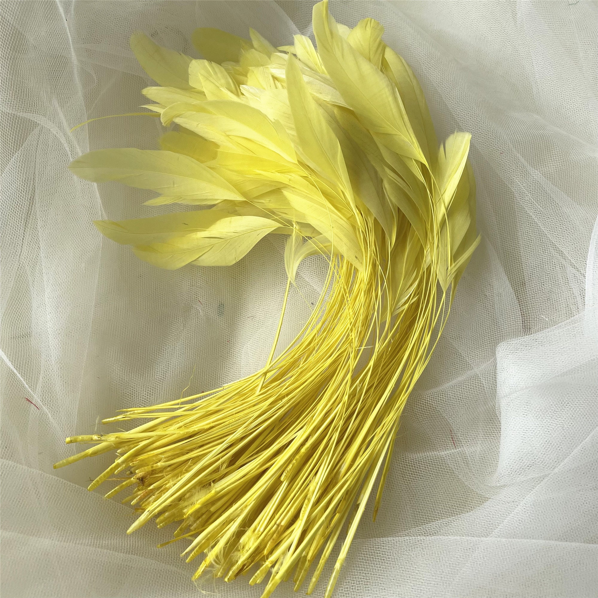 Flor de plumas de milinería con cable para vestidos de boda de noche