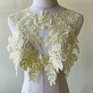 Guipure Embroidery Lace Applique with Sequins Floral Patches Appliques Sewing on Wedding Bridal Evening Dress Gown Skirt DIY Crafts 1 Pair