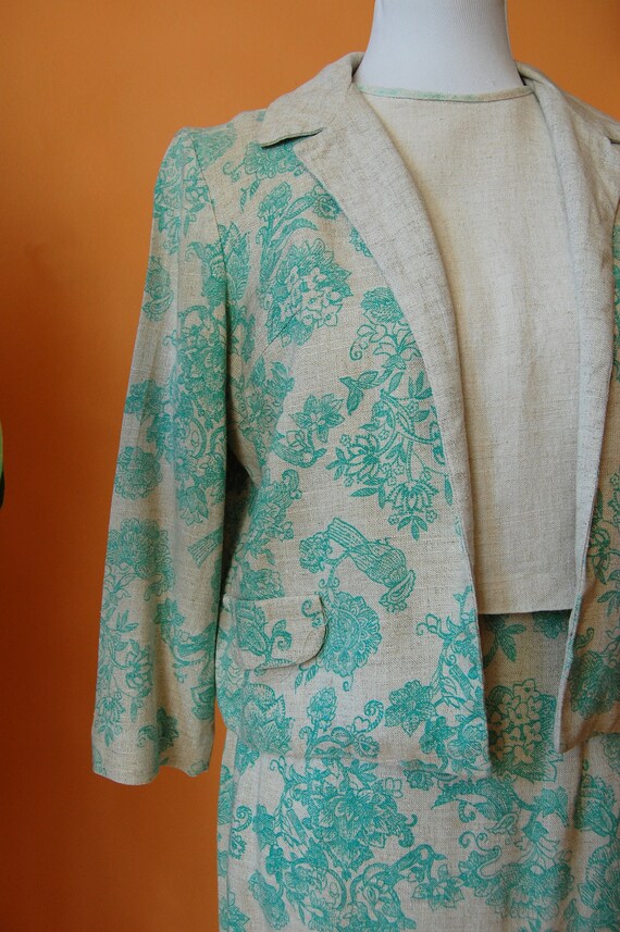 40s Linen 3 Piece Skirt Suit w Aqua Floral Design… - image 10