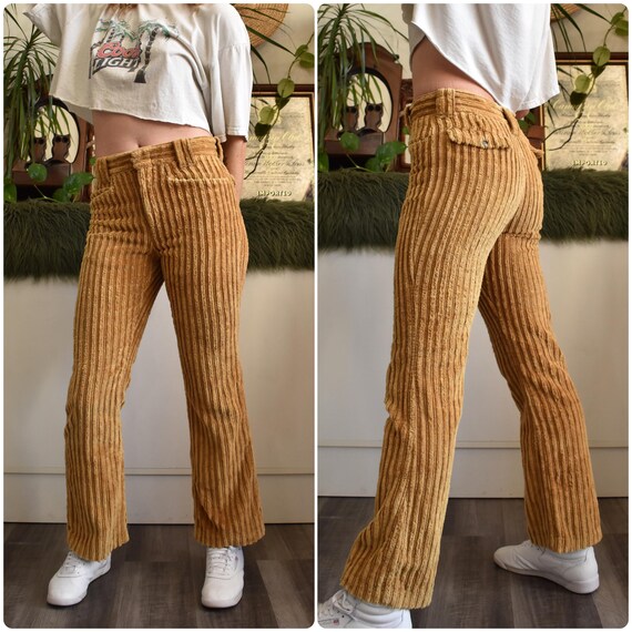 Flare leg corduroy pants hotsell