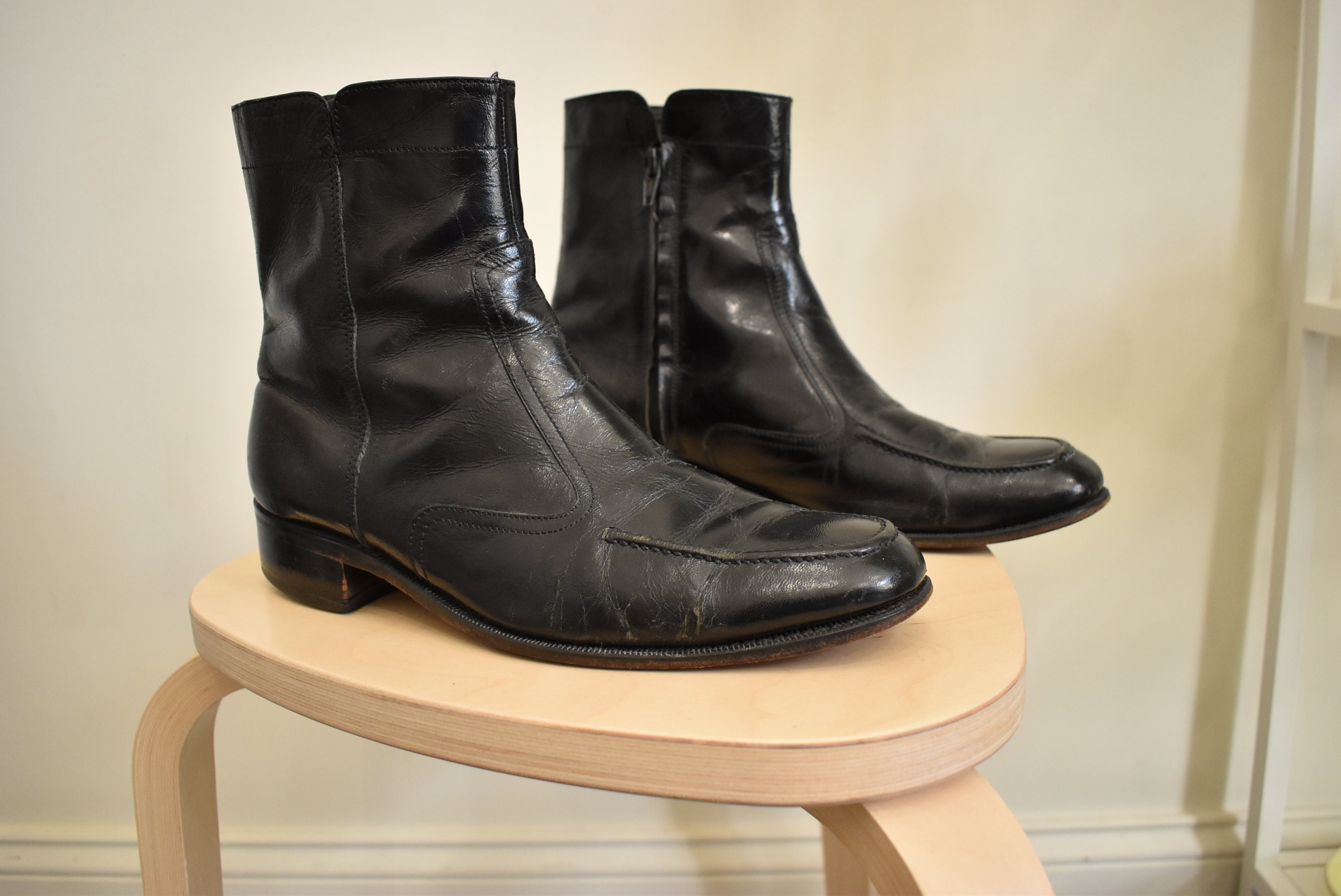 Vintage Florsheim Beatle Boots // Black Leather Ankle Boots | Etsy