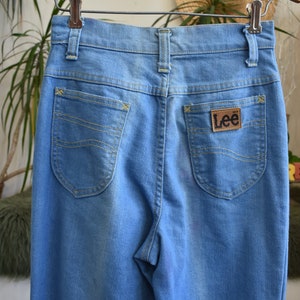 70s Lee Bell Bottom Jeans Light Wash Cool Fading // 1970s 305 Lee Riders Flare Denim Pants Bellbottoms Stretch // 25-27 Waist High Rise