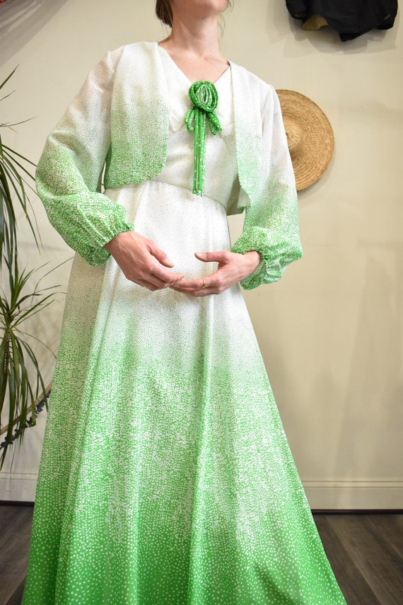 green prom dress fitted Emerald Green Prom Dress 2024 Off the Shoulder Satin with Slit 16W / Black