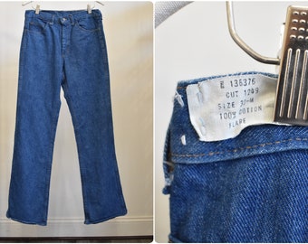 Jeans scampanati deals