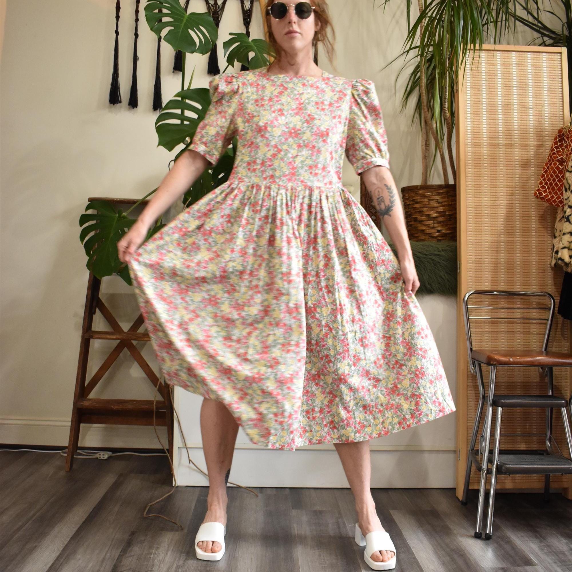 80s Laura Ashley Puffed Sleeves Garden Floral Graphic Midi Dress