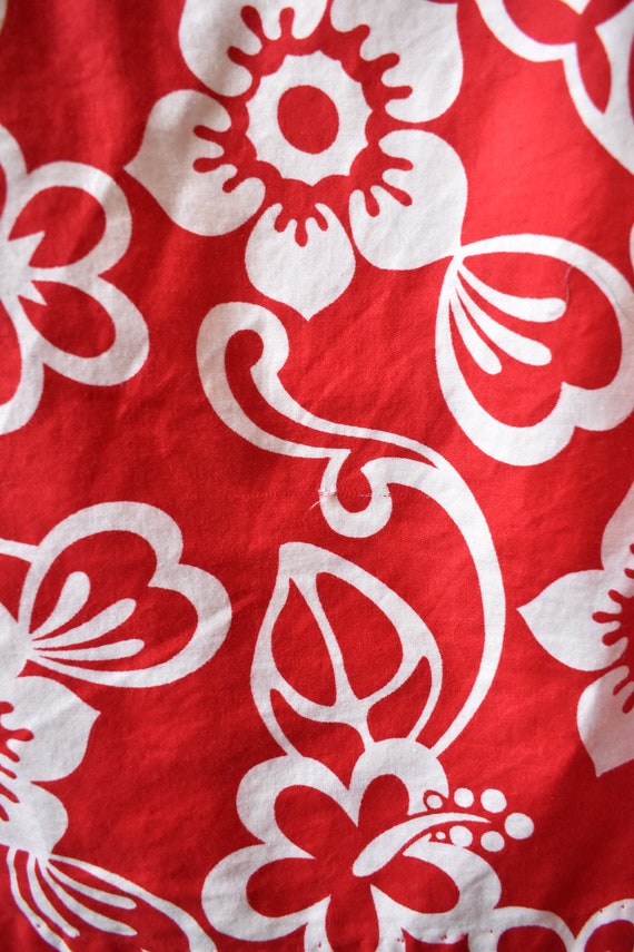 Vintage 60s Malihini Hawaiian Shirt // Red and Wh… - image 6