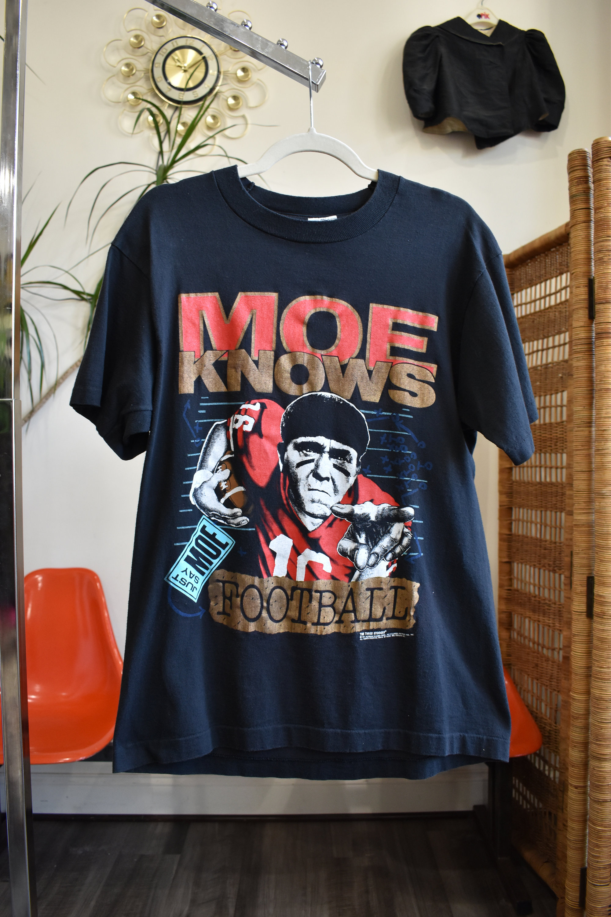 Vintage 1990s 3 Stooges Moe Knows Football Sports Graphic Tee