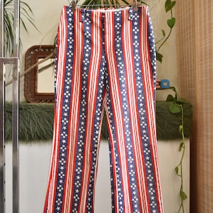 60s 70s Stars and Stripes Bell Bottom Flares Pants // Mid Rise Cotton Red White and Blue Kick Flares Mod Retro Americana Jeans // 29 x 28