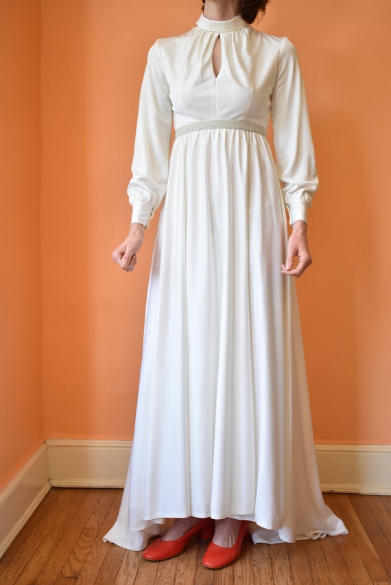 Vintage 1970s Wedding Gown With Long Train, Keyho… - image 2