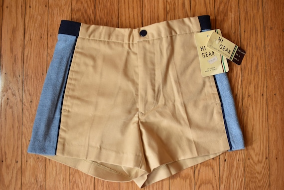 Vintage 1970s Square Cut Khaki and Terry Cloth Col