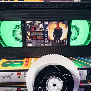 Retro VHS Lamp,Alien 3  ,Night Light Stunning Collectible, Top Quality!Amazing Gift Idea For Any Movie Fan,Man Cave Ideas!