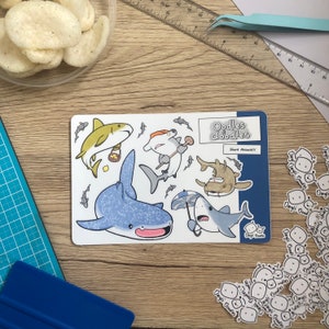 Hai-Attacke! | Ooodles of Doodles Sticker Bogen