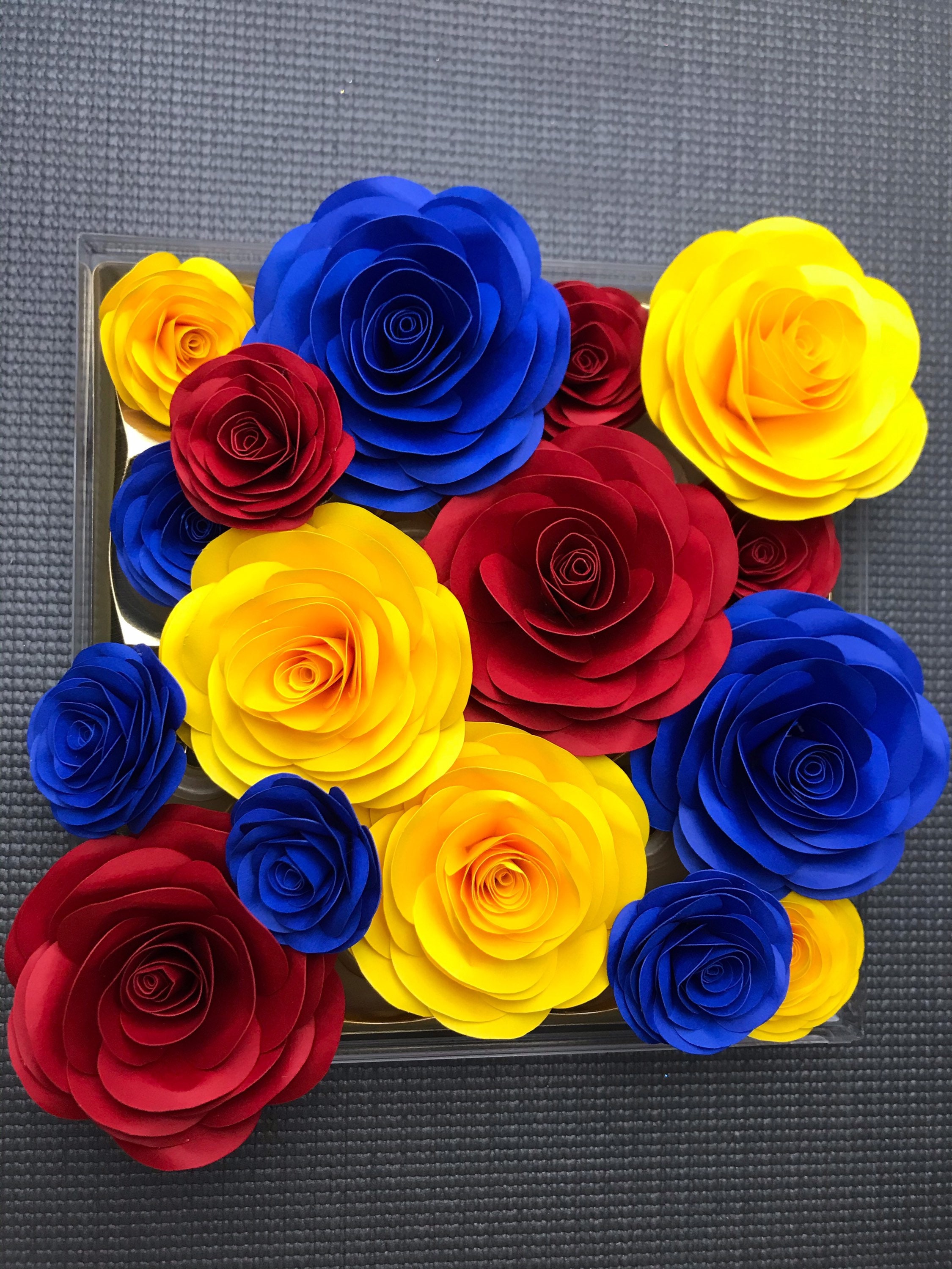 Small snow white flowers beauty and the beast flowers small roses on paper paper flower centerpiece
