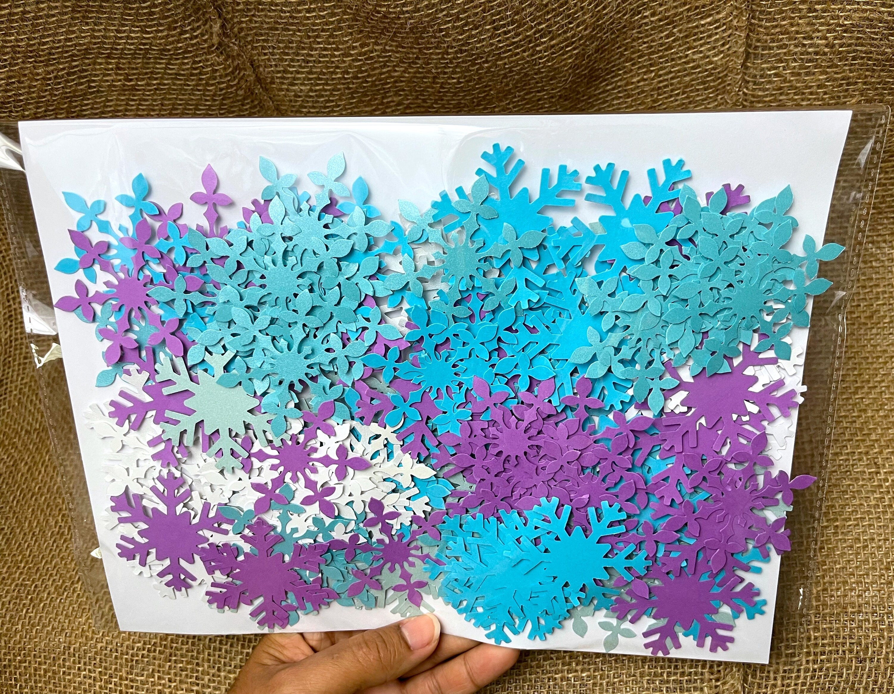 Ana and Elsa confetti frozen paper confetti snowshaped confetti
