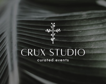 Logo für Hochzeitsplaner Croce Botanica, Branding für Luxus-Eventagenturen, individuelles Logo mit Sternen und Blumen, Hochzeitsdesign – Sias Studio