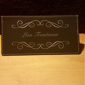 Cubierta de chequera de cuero personalizada / Cartera de chequera con monograma / Suministros bancarios / Suministros de oficina / Personalizado / Finanzas / Bolsillo de chequera