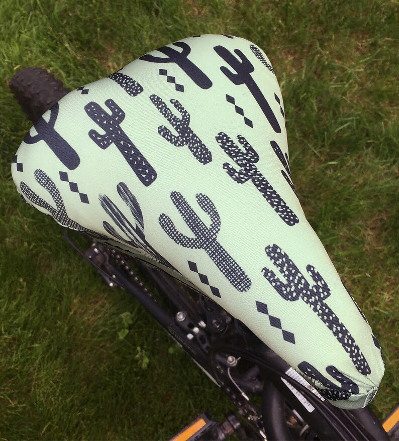 Cushy Bike Seat Cover Saddle With Cactus Design Image 0