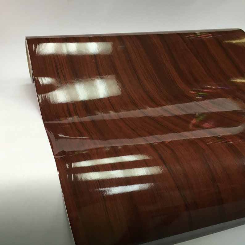 47 Stunning Luxury Penthouse Designs with Sky-High Style - Glossy Wooden Grain Penthouse Interior Decorators