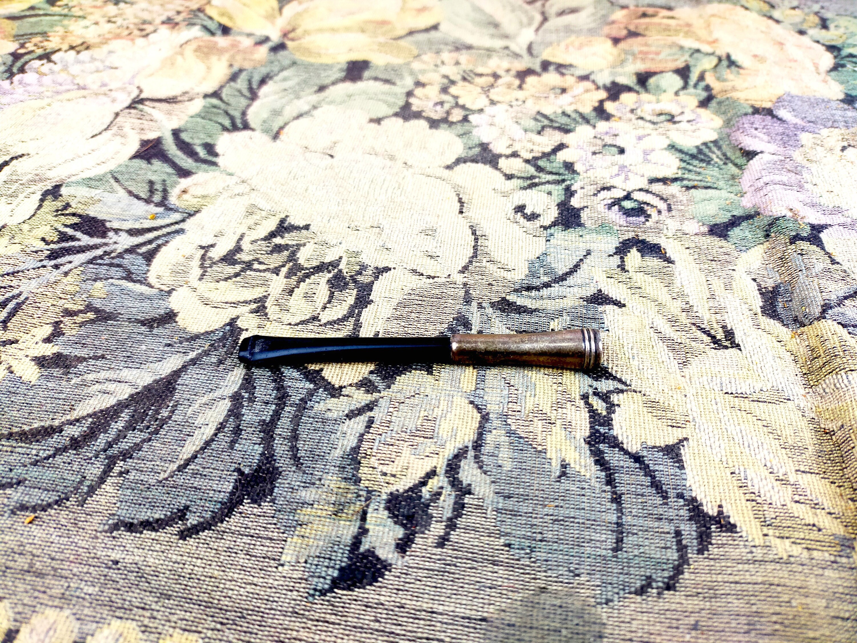 Antique / Vintage Cigarette Holder - Quellazaire, Bakelite With a Silver  Tip, Silver 900, European, 3.35 Inch - 8.5 Cm
