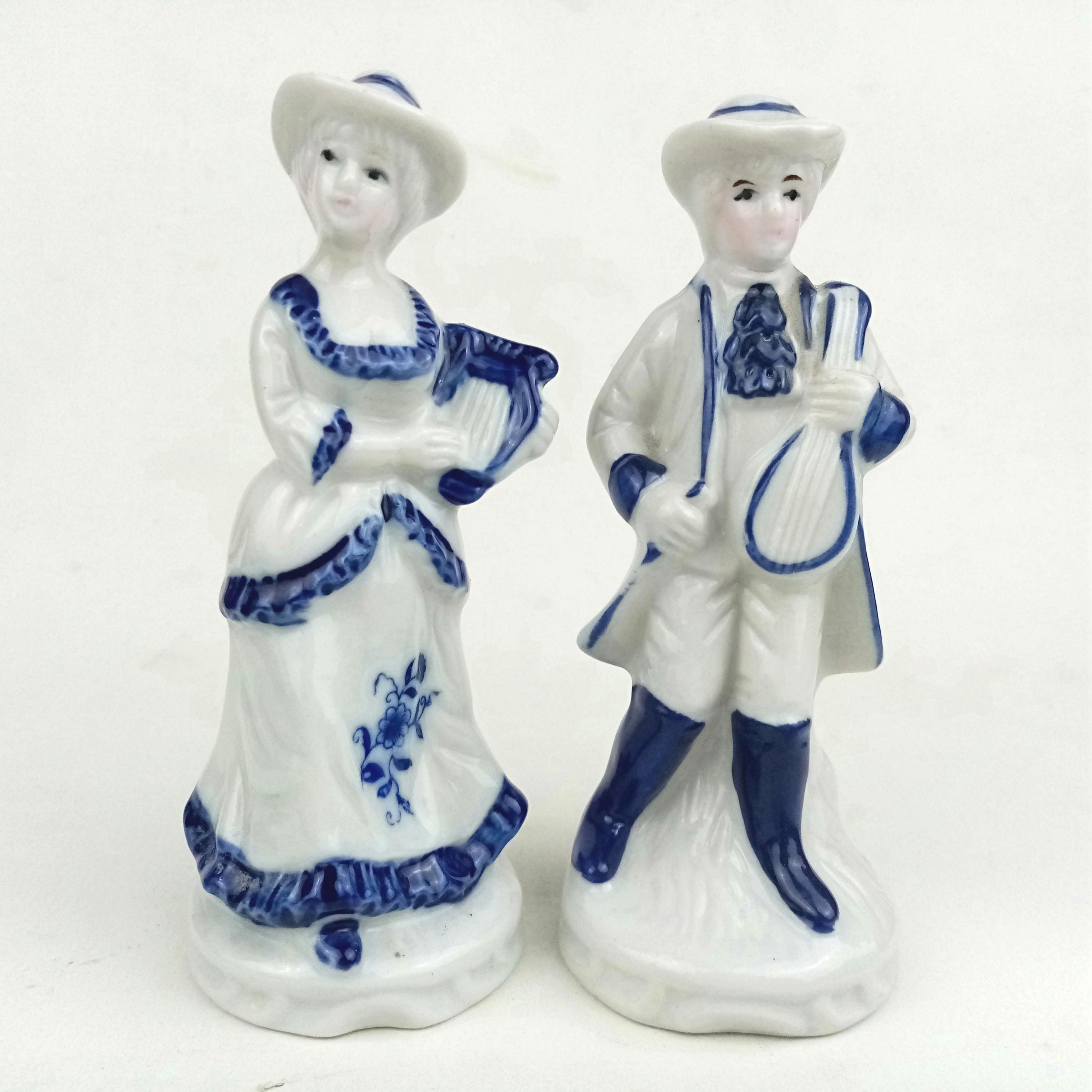 Victorian white and blue porcelain figurine - Etsy 日本