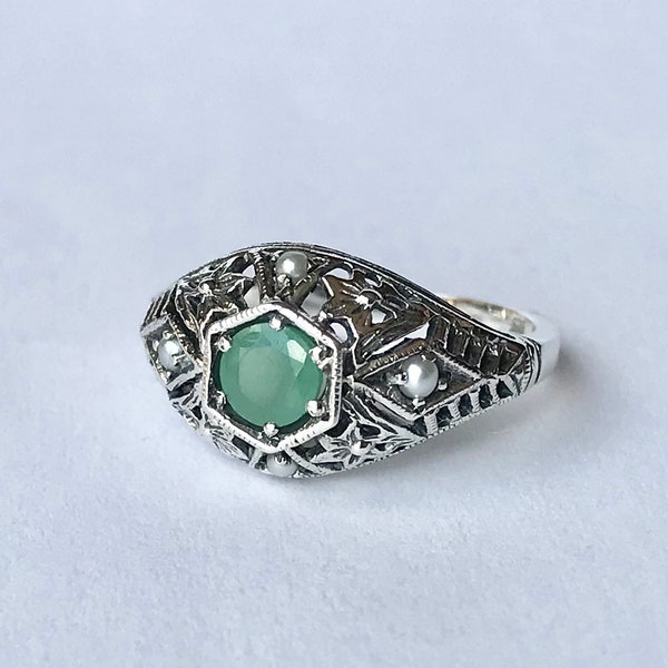 Natürliche Smaragd Perle Filigran Ring // Massiv Sterling Silber. Mai Geburtsstein. Art Deco. Blumen Mutter Tochter Ring. Hellgrüner Smaragd