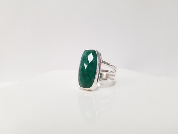 Vintage Emerald Ring // Solid 925 Sterling Silver… - image 1