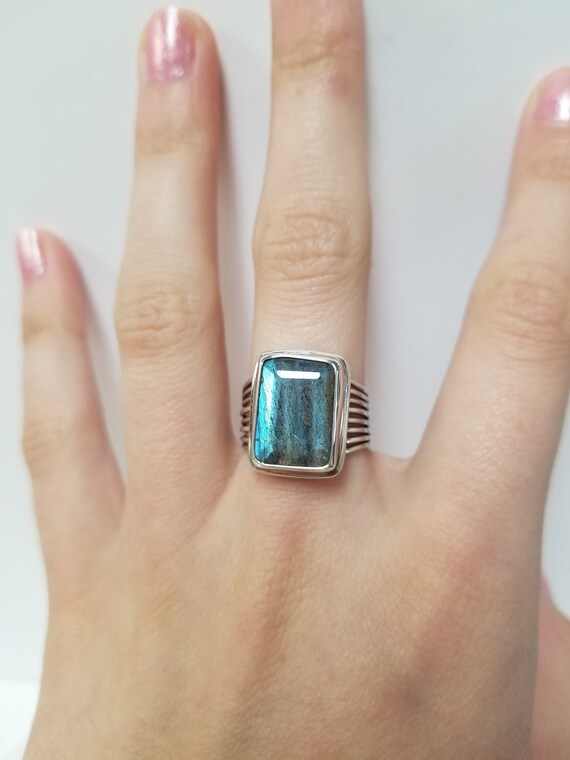 Unique Labradorite Ring // Solid 925 Sterling Sil… - image 1