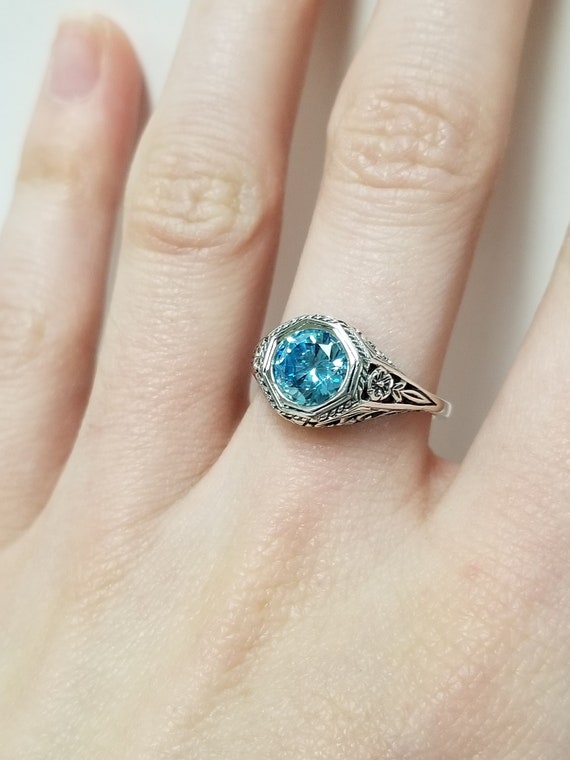 Antique Aquamarine Ring // Solid Sterling Silver. 