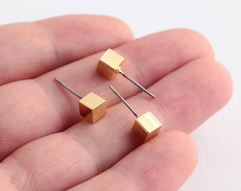5mm 24k Shiny Gold Cube Oorbellen, Cube Stud Oorbellen, minimalistische oorbellen, Gouden Kubus, Vierkante Oorbellen OOR-106