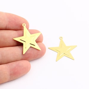 Brass Star Charm, 20 Raw Brass Star Charms with 1 Loop, Embossed Star Charms   (29x30mm), -DS-RW-304