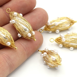 1 PCs 24k Gold plated synthetische Pearl, ketting hanger, Earring bevindingen, draad wikkeling (15x35mm) GLD-373