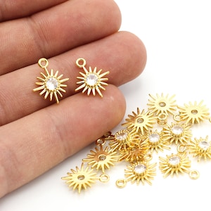 13x15mm 24k Shiny Gold Plated Snowflake Pendant, Pave Charms , Micro Pave Snowflake , Cz Jewelry, Cubic Zirconia, ZRK-10