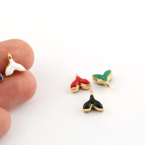 9x9mm 24k Brillante Chapado en Oro Amuletos de Cola de Ballena, Esmalte Cola de Ballena, Amuletos de Animales, Colgantes de Cola de Delfín, Hallazgos Chapados en Oro, GLD-1033