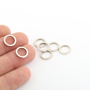 10 Pcs 12mm Antique Silver Hoops,Antique Silver Closed Ring ,Antique Silver Circle Connector, Antique Round Charm, ANT-33