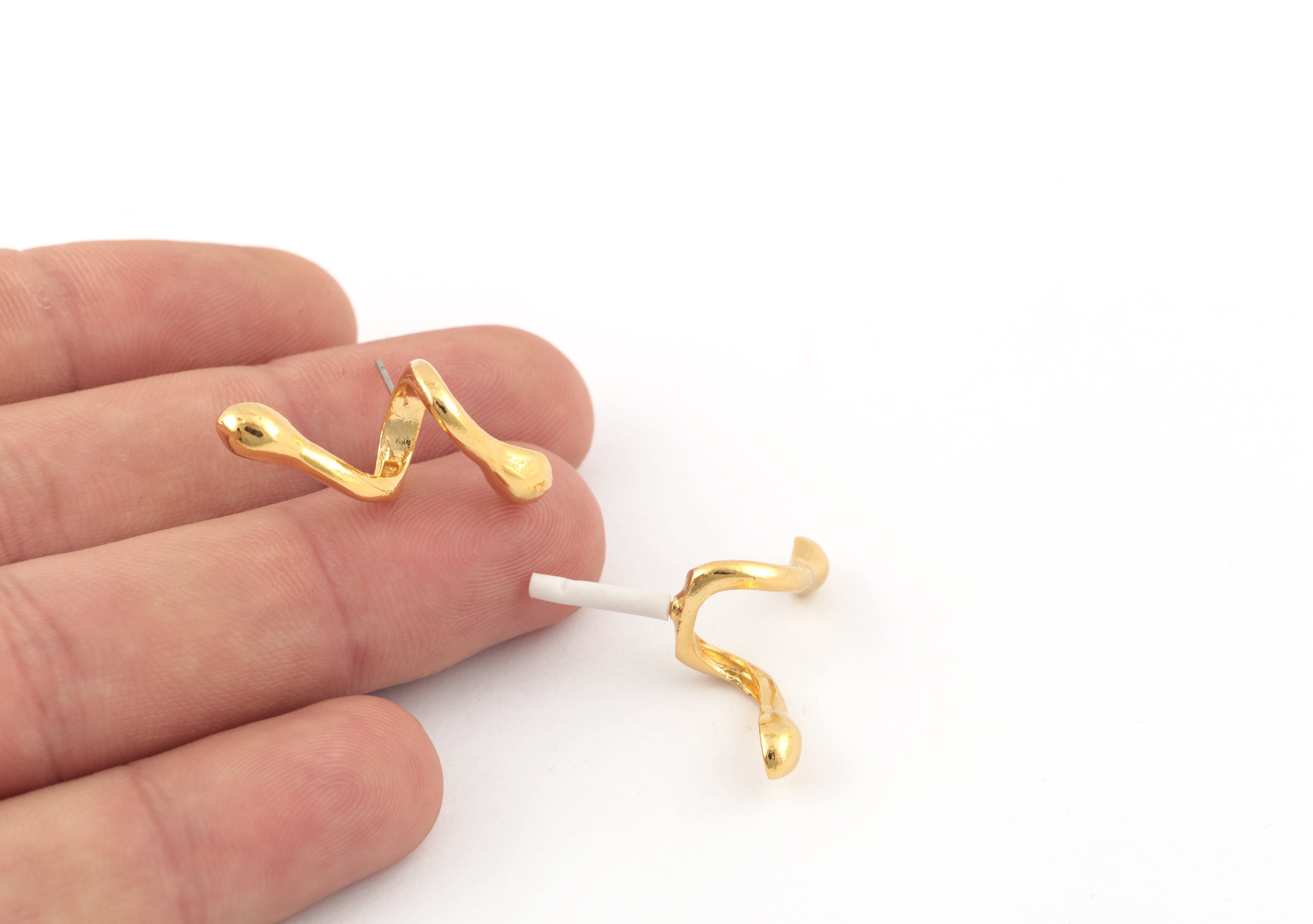 1 Pair 12x40mm 24k Shiny Gold Plated Wireless Headphone Earrings ,Stud Earrings, Wireless Headphone Charms,EAR-440