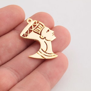 24x30mm 24k Shiny Gold Egypt Pharaoh,Hatşepsut Necklace, Hatşepsut Medallion, Pharaoh Necklace, Egypt Pendant, Gold Plated Charms, GLD-296