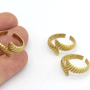 Raw Brass adjustable ring, Croissant Signet Ring in Gold , Minimalist Dome Ring , Chunky Ring , Twist Ring ( 18-19mm ) DSR-12