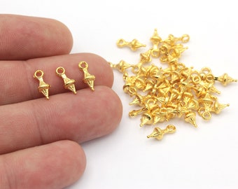 20 stuks 4x11mm 24k glanzende gouden drop charmes, mini drop hanger, spike charmes, hanger charmes, vergulde bevindingen, drop charmes, GLD-663