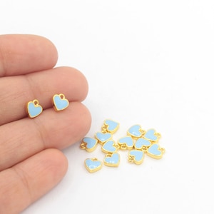 6 mm 24k Glänzendes Gold Herz, Blau emaillierte Anhänger, Mini Herzen Charms, Herz Anhänger, Kleine Herzen Anhänger, Vergoldete Fundstücke GLD-776