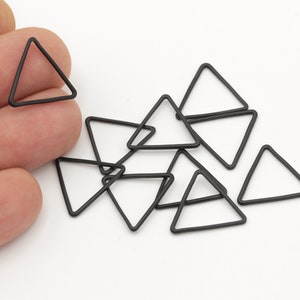 6 Pcs Black Plated Triangle Charms ( 17mm ) Connector - Triangle Pendant, Triangle Findings, BLK-93