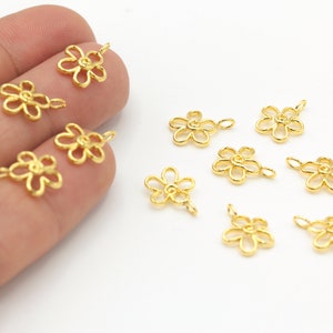 11x14mm 24k Gold Plated Flower Charms , Gold Plated Flower Pendant, Daisy Charms, Dainty Necklace, Gold Plated Findings, Clover  GLD-720