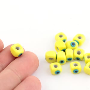 7mm Yellow Glass Beads, Glass Cube Beads, Murano Glass, Bracelet Connector,Beads for Bracelet, Murano Beads,Wholesale Glass Beads STN-76