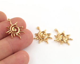 17x24mm 24k Shiny Gold Plated Sun Charms, Ciondolo sole, Medaglione sole, Ciondolo collana, Gioielli sole, Risultati placcati oro, GLD-1448