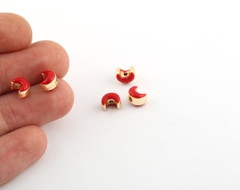 1 stuks 5x7mm 24k glanzend vergulde maan charms, emaille halve maan, halve maan ketting, vergulde bedels, mini halve maan charms, GLD-1048