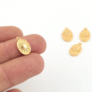 9x15mm 24k Glanzend Vergulde Sun Charms, Vergulde Sunburst, Tiny Sun Charms, Sunshine Charms, Sun For Dangle, GLD-1303