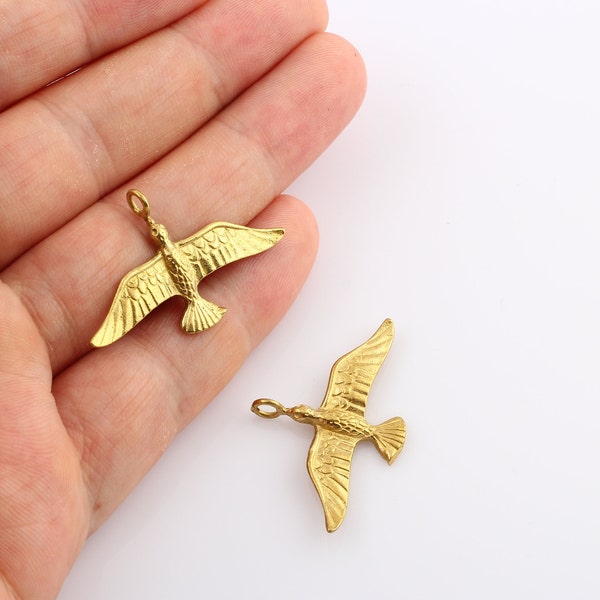 Bird charm, 2 raw brass bird necklace pendants (38x24mm),DS-RW-287