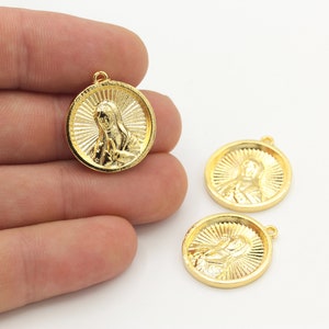 24k glanzende vergulde Virgin Mary medaillon charmes, Virgin Mary charms, gouden munt charmes, ronde hanger voor ketting, (20x22mm) GLD-717