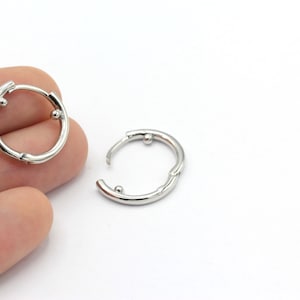 2 Pcs ( 1 Pair ) Silver Plated Earring Findings, plain Leverback Findings 20mm EAR-256